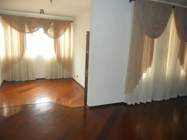 Foto 3 de Casa com 3 Quartos para alugar, 130m² em Santa Felicidade, Curitiba