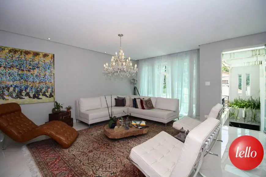 Foto 1 de Casa com 3 Quartos para alugar, 250m² em Vila Mariana, São Paulo