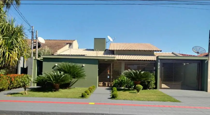 Foto 1 de Casa com 3 Quartos à venda, 248m² em Vila Planalto, Dourados