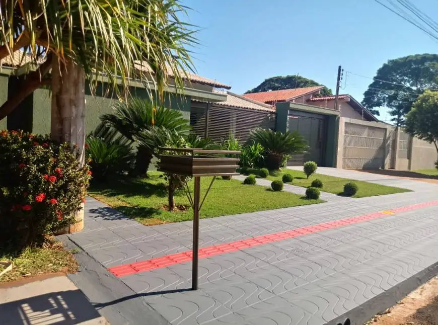 Foto 3 de Casa com 3 Quartos à venda, 248m² em Vila Planalto, Dourados