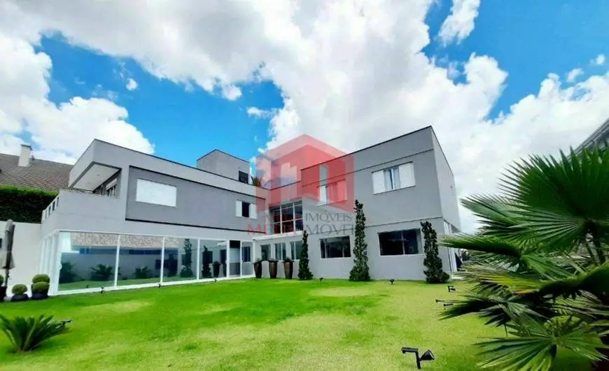 Foto 1 de Sobrado com 5 Quartos para alugar, 565m² em Vila Santista, Atibaia
