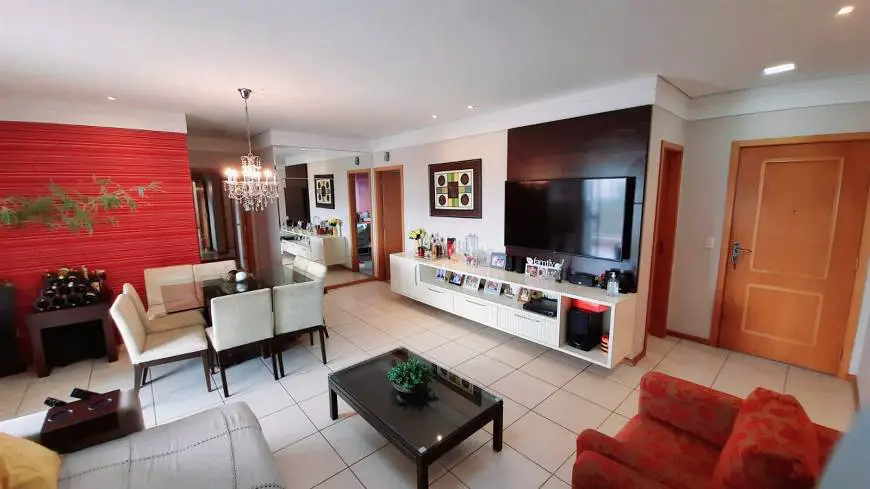 Foto 1 de Apartamento com 4 Quartos à venda, 160m² em Jardim das Américas, Cuiabá