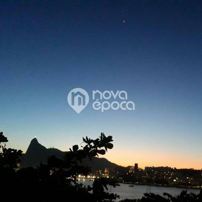 Foto 2 de Apartamento com 4 Quartos à venda, 253m² em Urca, Rio de Janeiro