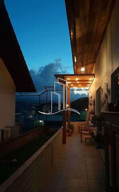 Foto 4 de Casa com 3 Quartos à venda, 190m² em Ponta de Baixo, São José