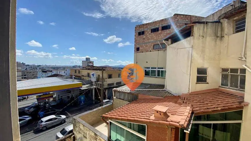 Foto 5 de Apartamento com 1 Quarto para alugar, 30m² em Santa Tereza, Belo Horizonte
