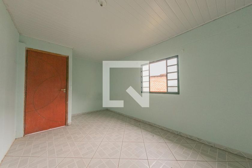 Foto 3 de Apartamento com 1 Quarto para alugar, 30m² em Santo Inácio, Curitiba