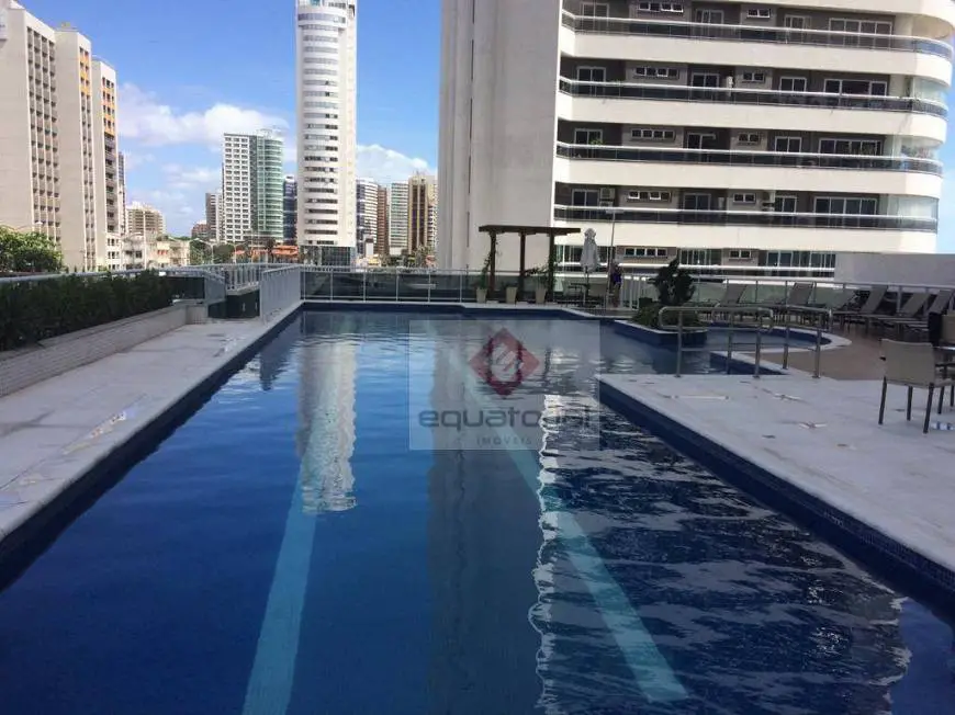 Foto 1 de Apartamento com 2 Quartos à venda, 72m² em Meireles, Fortaleza