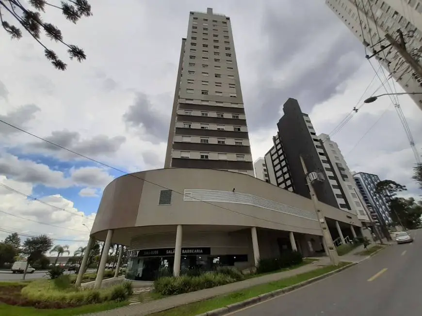 Foto 1 de Apartamento com 3 Quartos para alugar, 77m² em Cristo Rei, Curitiba