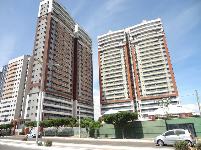 Foto 1 de Apartamento com 3 Quartos à venda, 118m² em Guararapes, Fortaleza
