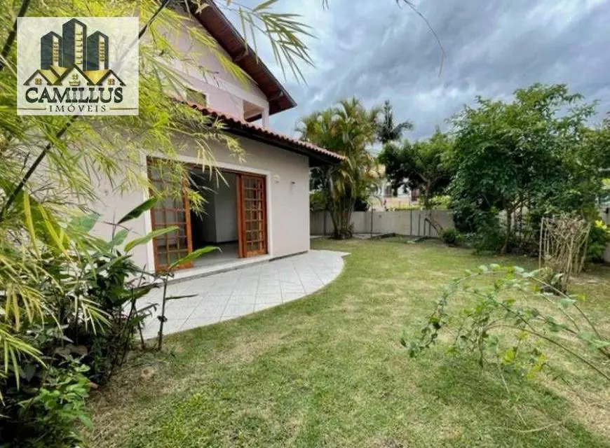 Foto 3 de Casa com 4 Quartos à venda, 253m² em Itacorubi, Florianópolis