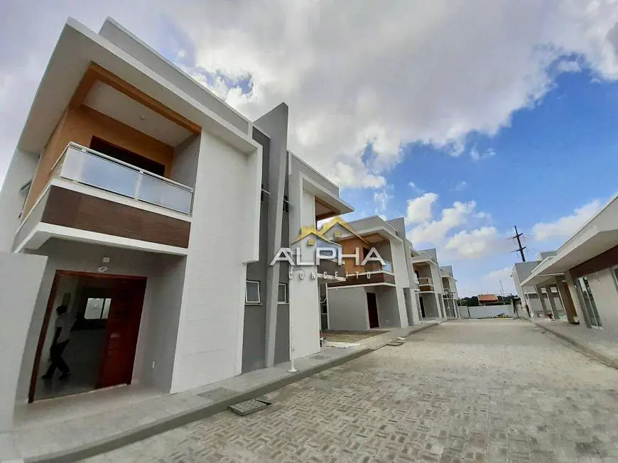 Foto 1 de Casa de Condomínio com 2 Quartos à venda, 69m² em Tabapuã, Caucaia