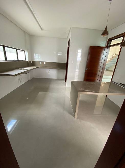 Foto 5 de Casa de Condomínio com 4 Quartos à venda, 250m² em Mirante, Campina Grande