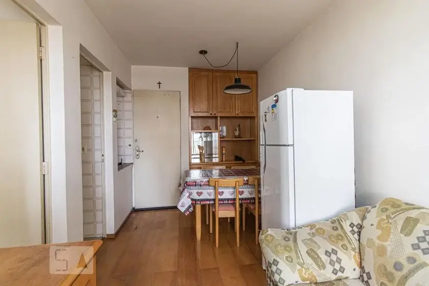 Foto 2 de Apartamento com 1 Quarto para alugar, 42m² em Portão, Curitiba