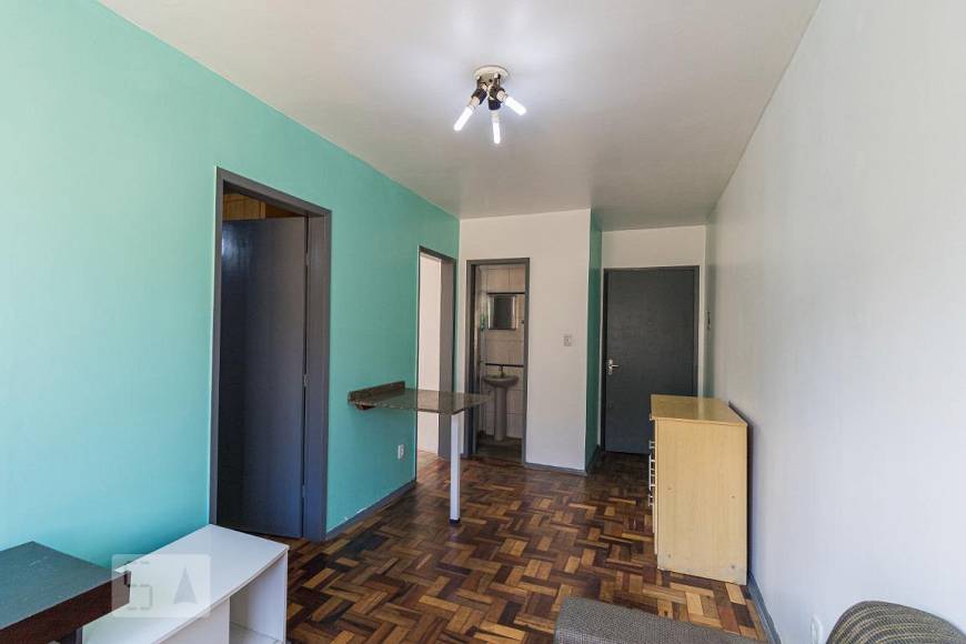 Foto 3 de Apartamento com 1 Quarto à venda, 40m² em Vila Ipiranga, Porto Alegre