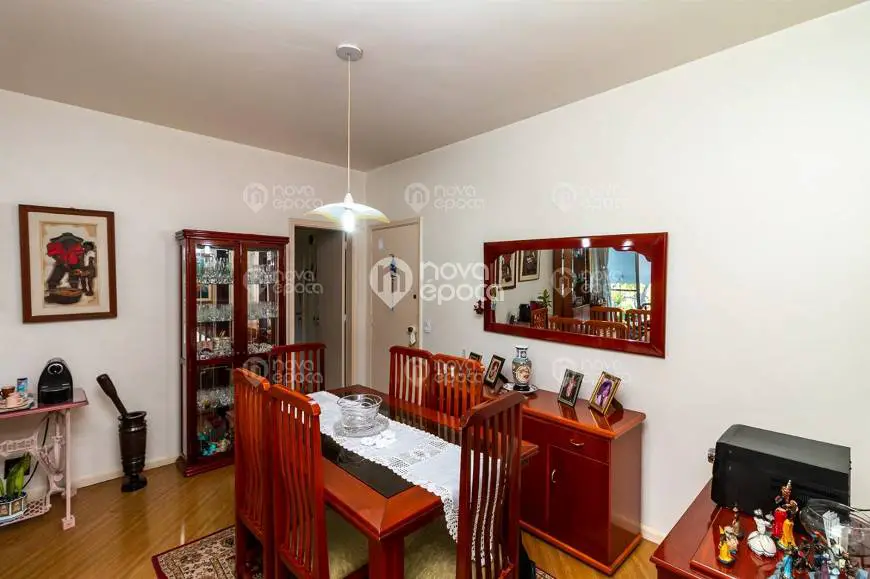 Foto 3 de Apartamento com 2 Quartos à venda, 69m² em Cosme Velho, Rio de Janeiro