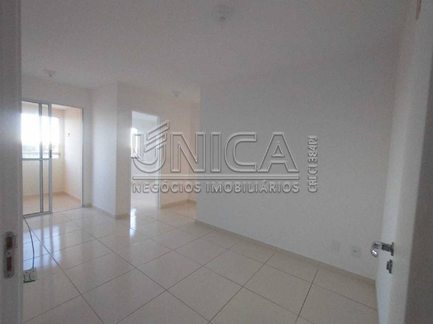 Foto 2 de Apartamento com 2 Quartos para alugar, 54m² em Jardins, Aracaju