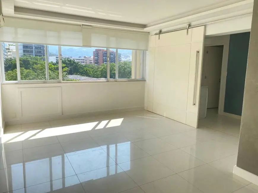 Foto 1 de Apartamento com 2 Quartos para alugar, 88m² em Leblon, Rio de Janeiro