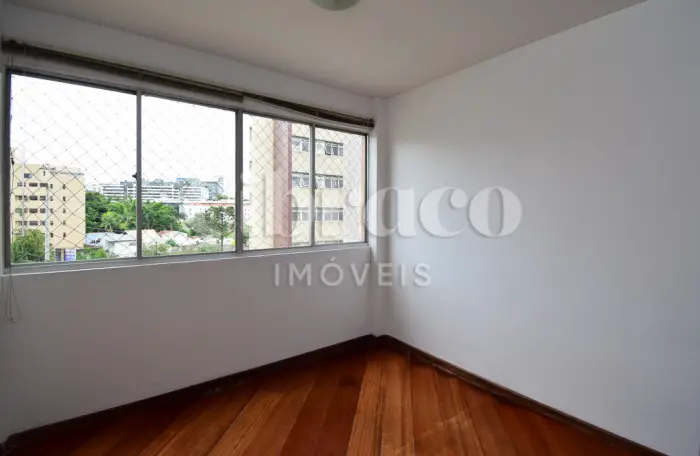 Foto 3 de Apartamento com 3 Quartos para alugar, 83m² em Cabral, Curitiba