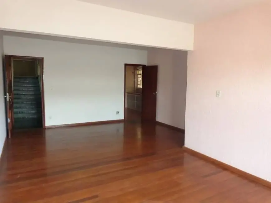 Foto 3 de Apartamento com 3 Quartos para alugar, 150m² em São Sebastião, Uberaba