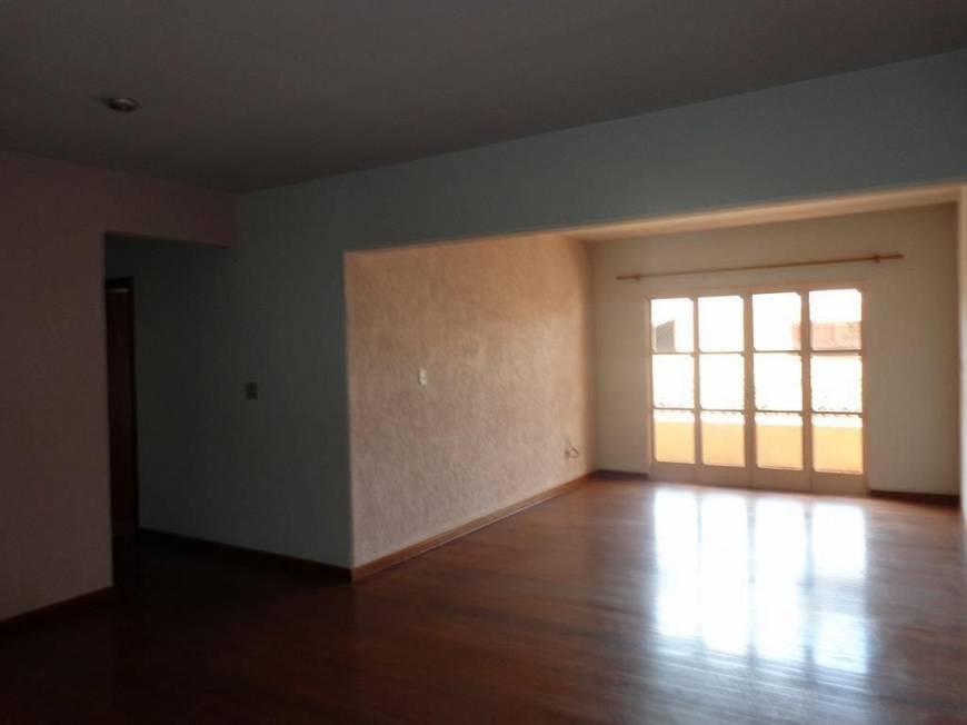 Foto 4 de Apartamento com 3 Quartos para alugar, 150m² em São Sebastião, Uberaba