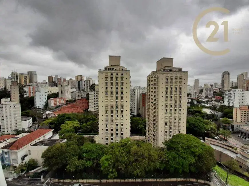 Foto 2 de Apartamento com 3 Quartos à venda, 160m² em Sumaré, São Paulo