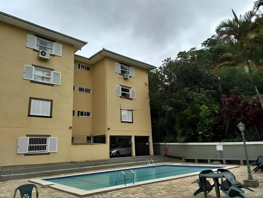 Foto 1 de Apartamento com 3 Quartos à venda, 91m² em Valparaiso, Petrópolis