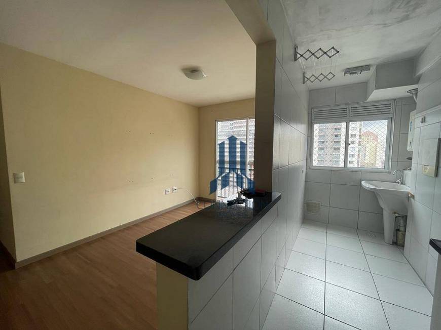 Foto 3 de Apartamento com 3 Quartos para alugar, 64m² em Vila Izabel, Curitiba