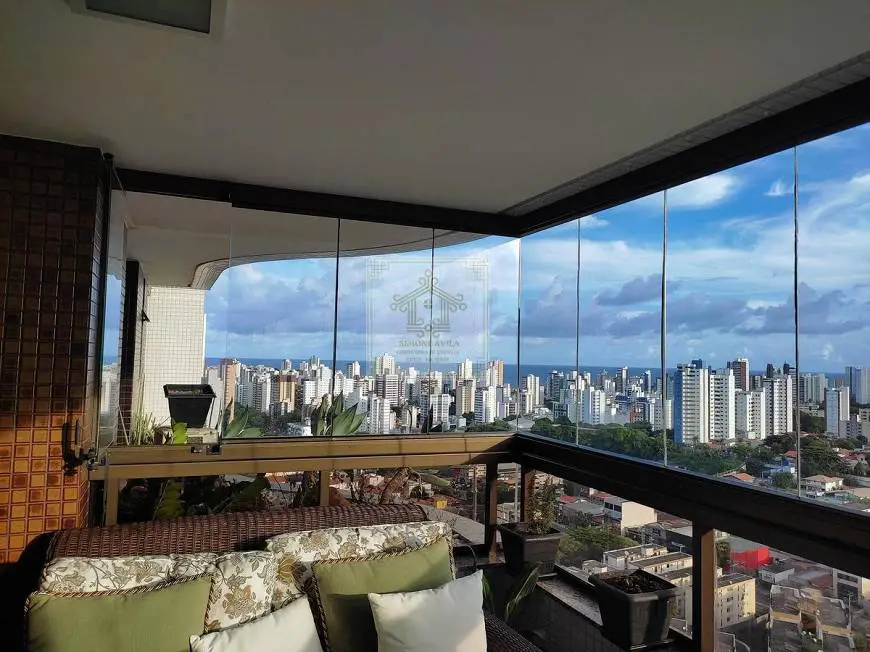 Foto 2 de Apartamento com 4 Quartos à venda, 248m² em Caminho Das Árvores, Salvador