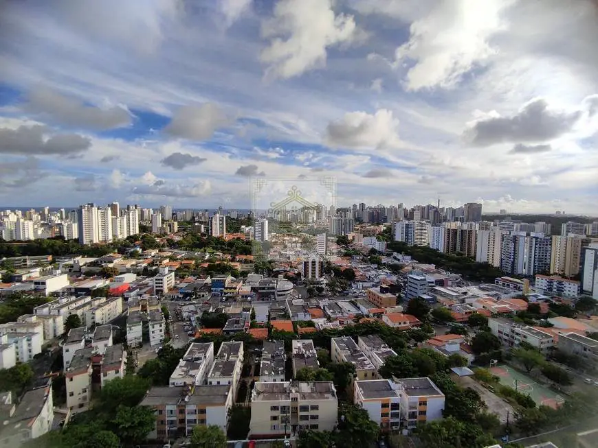 Foto 4 de Apartamento com 4 Quartos à venda, 248m² em Caminho Das Árvores, Salvador