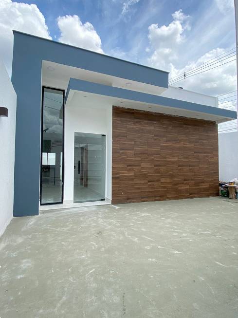 Foto 1 de Casa com 2 Quartos à venda, 68m² em Parque Dez de Novembro, Manaus