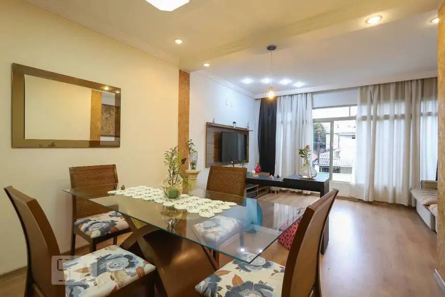 Foto 1 de Casa com 3 Quartos para alugar, 220m² em Piqueri, São Paulo
