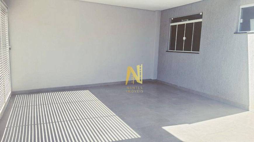 Foto 2 de Casa com 3 Quartos à venda, 92m² em São Pedro, Londrina