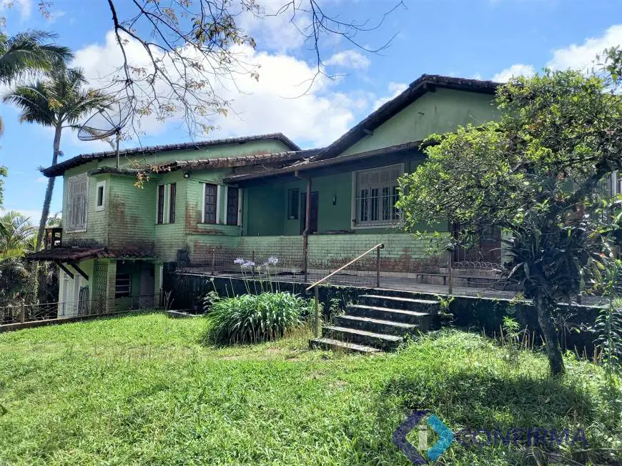 Foto 1 de Casa de Condomínio com 3 Quartos à venda, 236m² em Granja Comary, Teresópolis