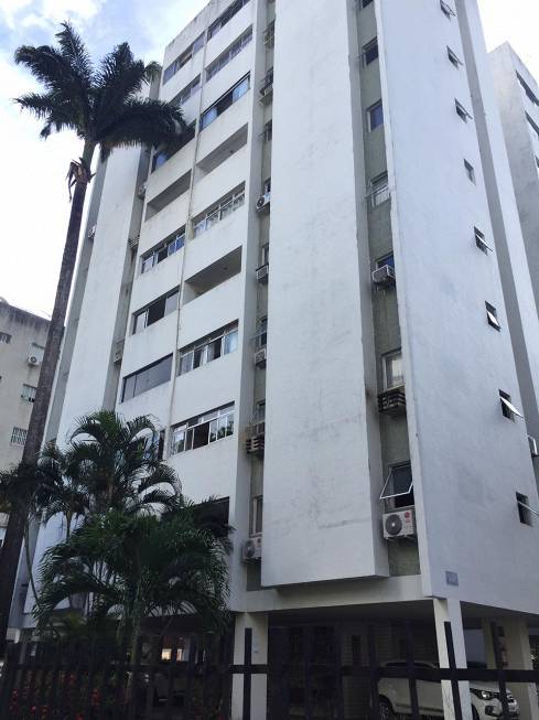Foto 1 de Apartamento com 2 Quartos à venda, 70m² em Casa Amarela, Recife
