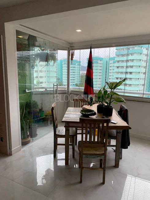 Foto 1 de Apartamento com 3 Quartos para venda ou aluguel, 148m² em Jacarepaguá, Rio de Janeiro
