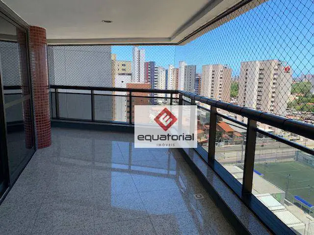 Foto 4 de Apartamento com 4 Quartos à venda, 240m² em Guararapes, Fortaleza