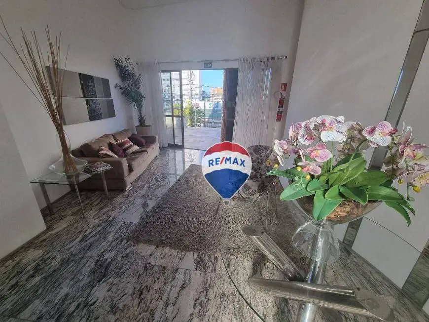 Foto 5 de Apartamento com 4 Quartos à venda, 247m² em Guararapes, Fortaleza