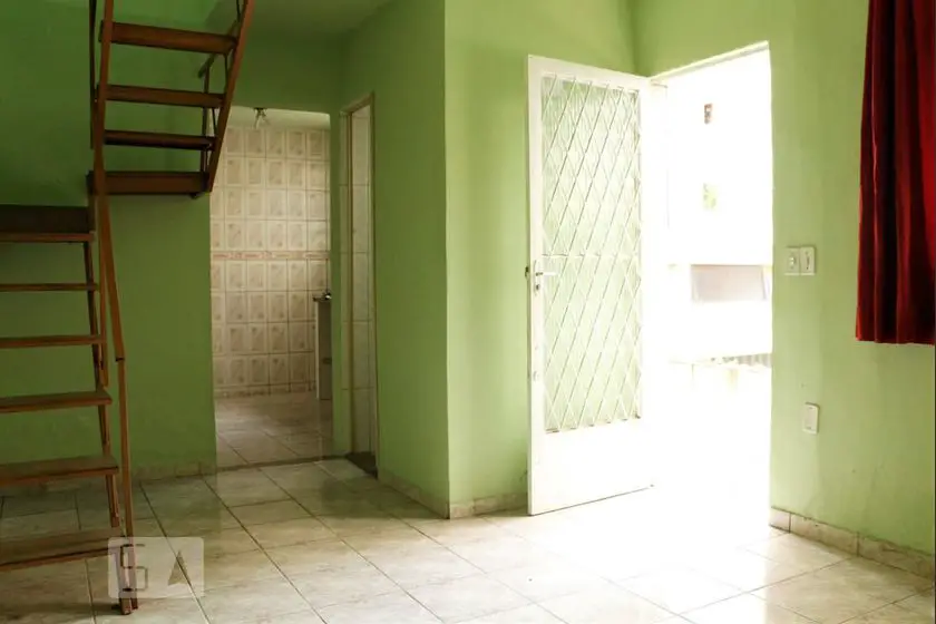 Foto 2 de Casa com 2 Quartos para alugar, 60m² em Engenho De Dentro, Rio de Janeiro