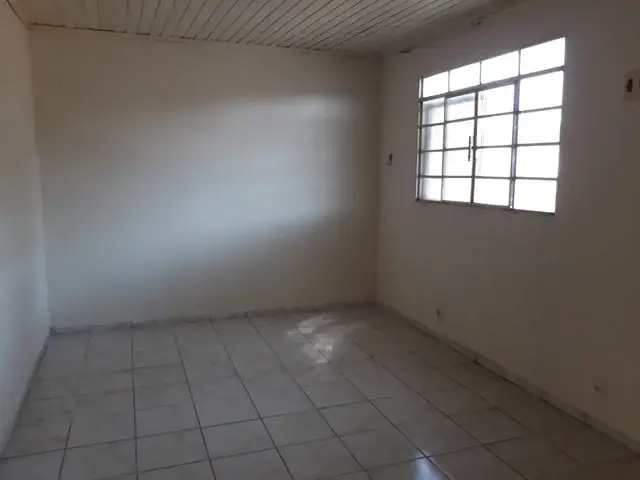Foto 1 de Casa com 3 Quartos para alugar, 720m² em Canelas, Várzea Grande