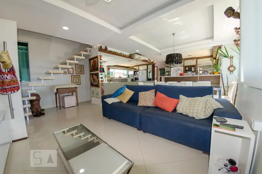 Foto 1 de Casa com 3 Quartos para alugar, 300m² em Santinho, Florianópolis