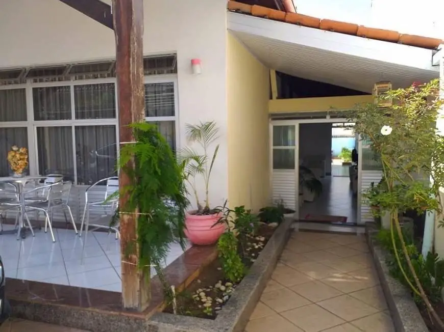Foto 1 de Casa com 3 Quartos à venda, 200m² em Santos Reis, Natal