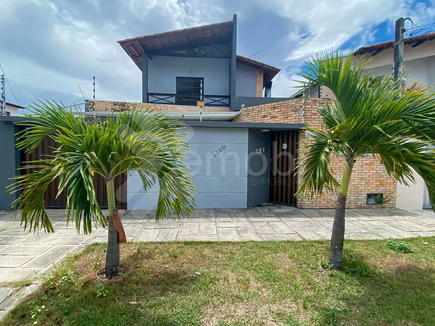 Foto 1 de Casa com 4 Quartos à venda, 350m² em Capim Macio, Natal