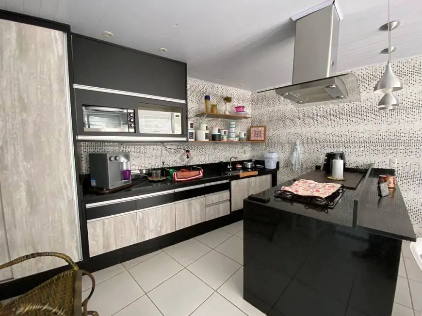 Foto 1 de Casa de Condomínio com 3 Quartos à venda, 366m² em Despraiado, Cuiabá
