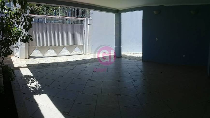 Foto 2 de Casa de Condomínio com 3 Quartos à venda, 300m² em Jardim America, Jacareí