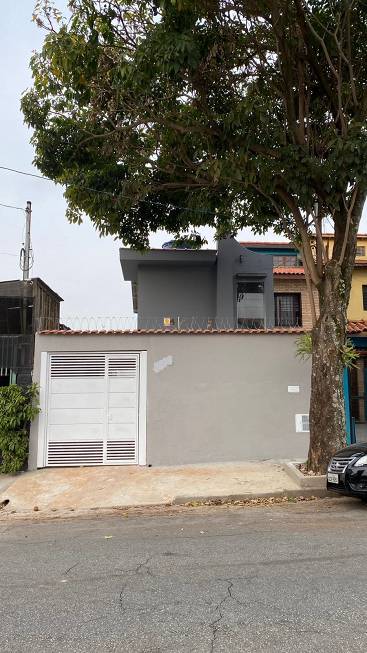Foto 1 de Sobrado com 4 Quartos para alugar, 178m² em Jardim Trussardi, São Paulo