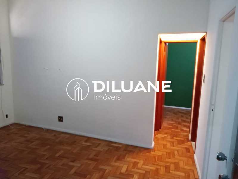 Foto 2 de Apartamento com 2 Quartos à venda, 50m² em Centro, Niterói