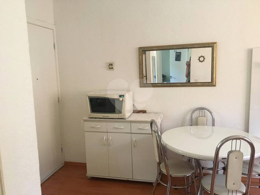 Foto 3 de Apartamento com 2 Quartos à venda, 40m² em Jaragua, São Paulo
