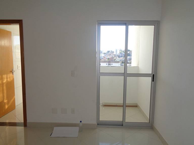 Foto 3 de Apartamento com 3 Quartos para alugar, 80m² em Santa Cruz, Belo Horizonte
