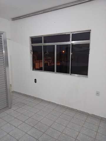 Foto 1 de Casa com 2 Quartos para alugar, 60m² em Parque Capuava, Santo André