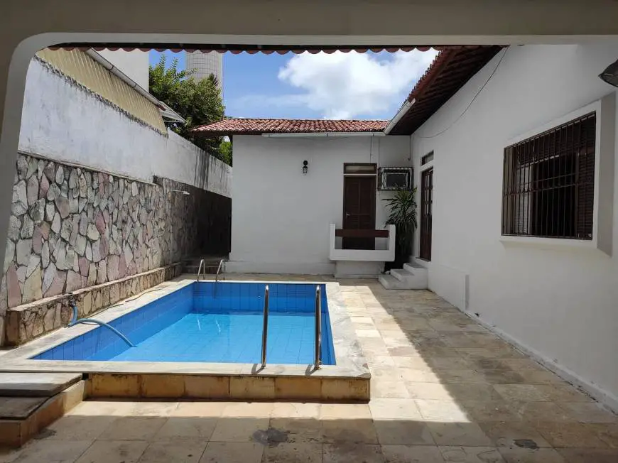 Foto 1 de Casa com 3 Quartos à venda, 300m² em Capim Macio, Natal